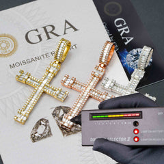 GL VVS Baguette Diamond Hip Hop Iced Out Christian Jesus Cross Pendant