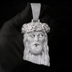 GL Jesus Thorns wreath moissanite pendant