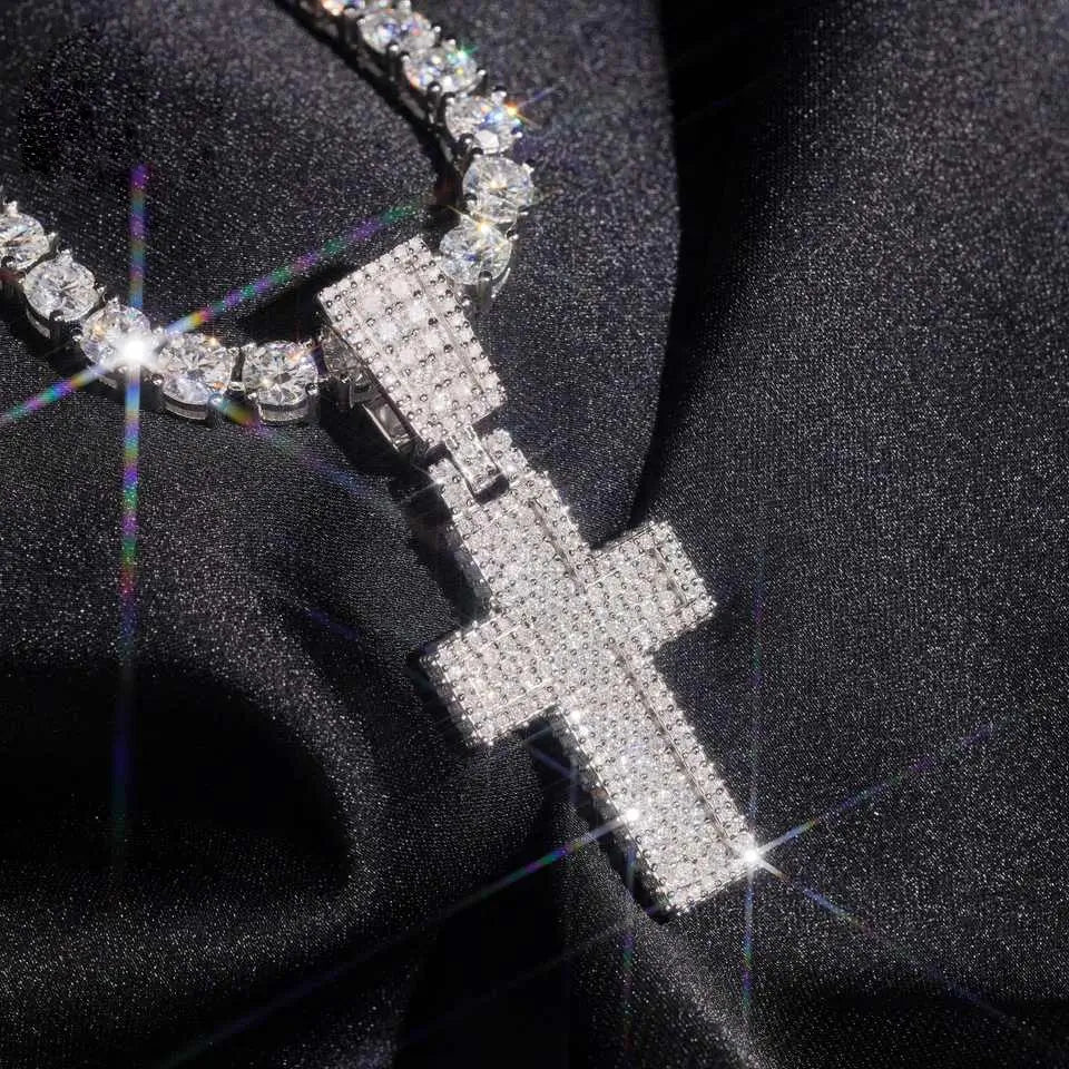 S925 Density Micro Paved VVS Moissanite Cross Pendant