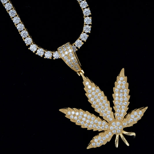 hip hop pendant Iced Out maple leaf pendant Custom necklace pendant VVS moissanite