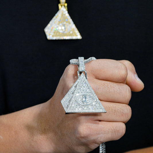 Eye perspective triangular pyramid One carat marquise diamond Brass Zircon pendant