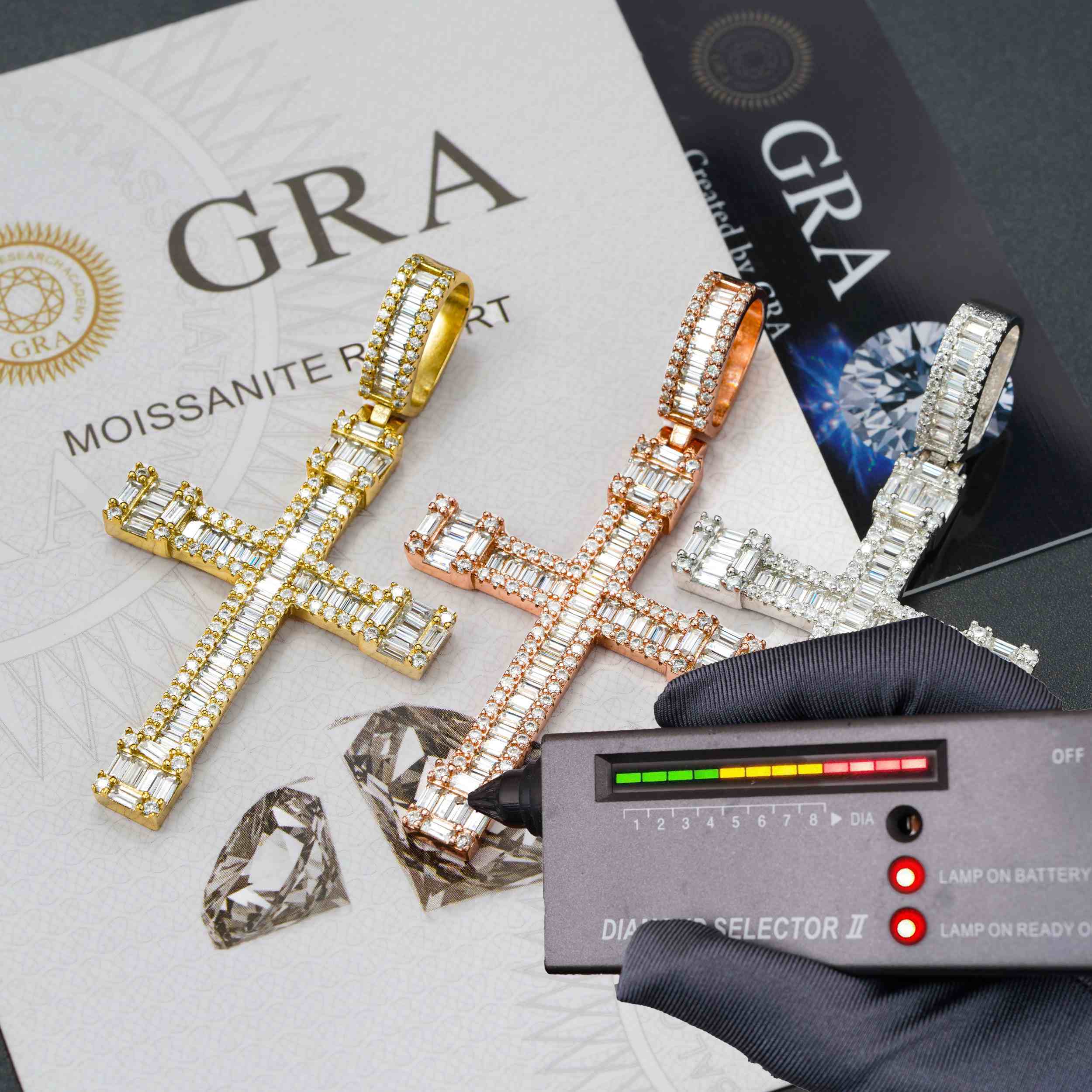 GL VVS Baguette Diamond Hip Hop Iced Out Christian Jesus Cross Pendant