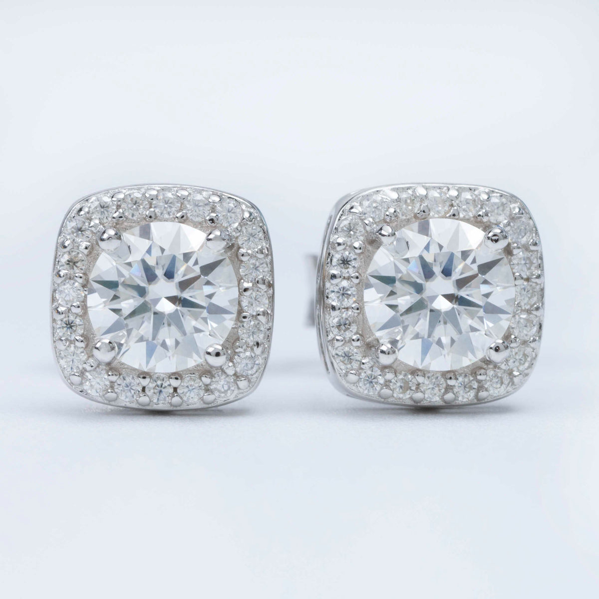 GL Hiphop Jewelry  925 Sterling Silver VVS Round Cut Moissanite Stud Earring