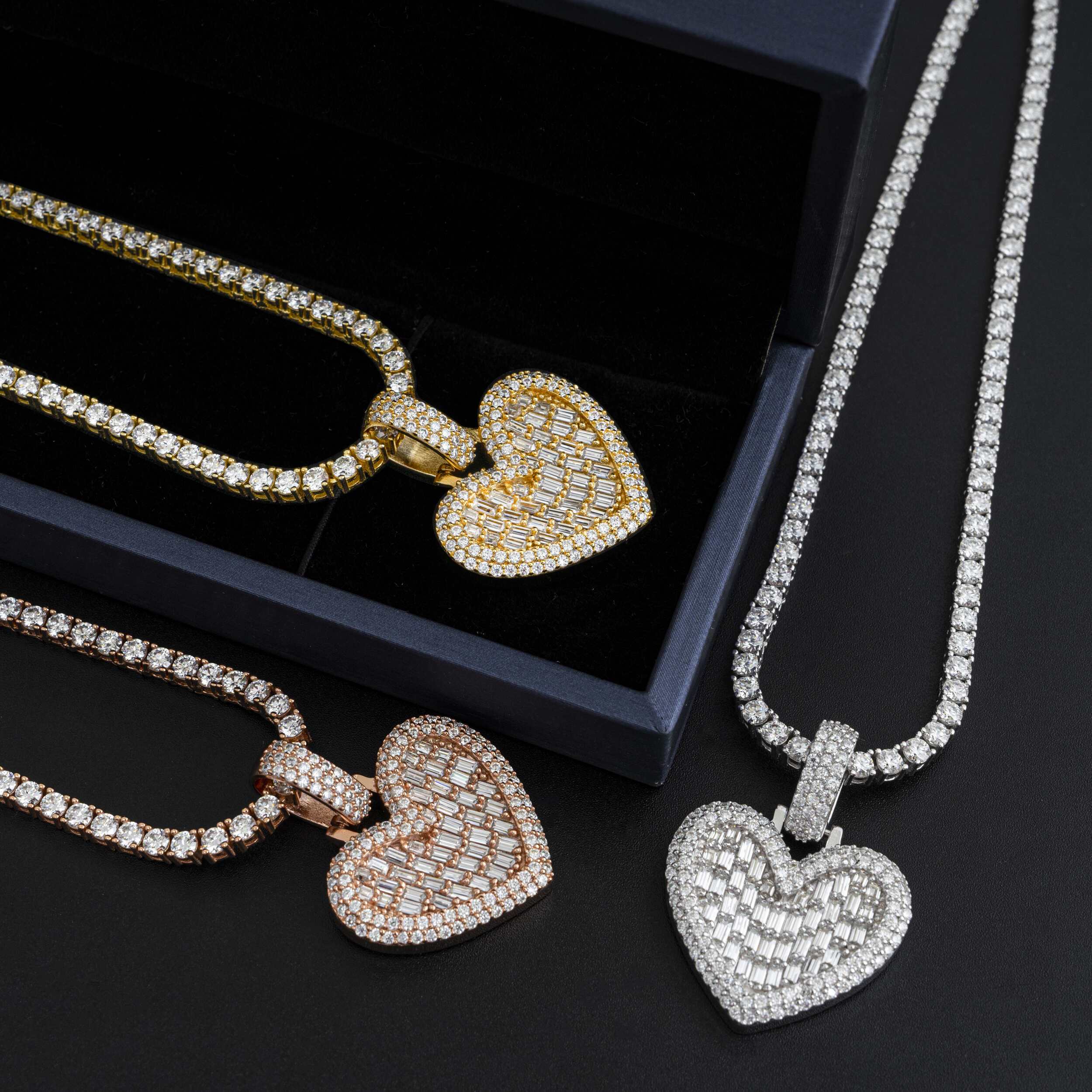 Fine Moissanite Jewelry hip hop pendant VVS moissanite Pass Diamond Tester Iced Out Heart Pendant Secondary image