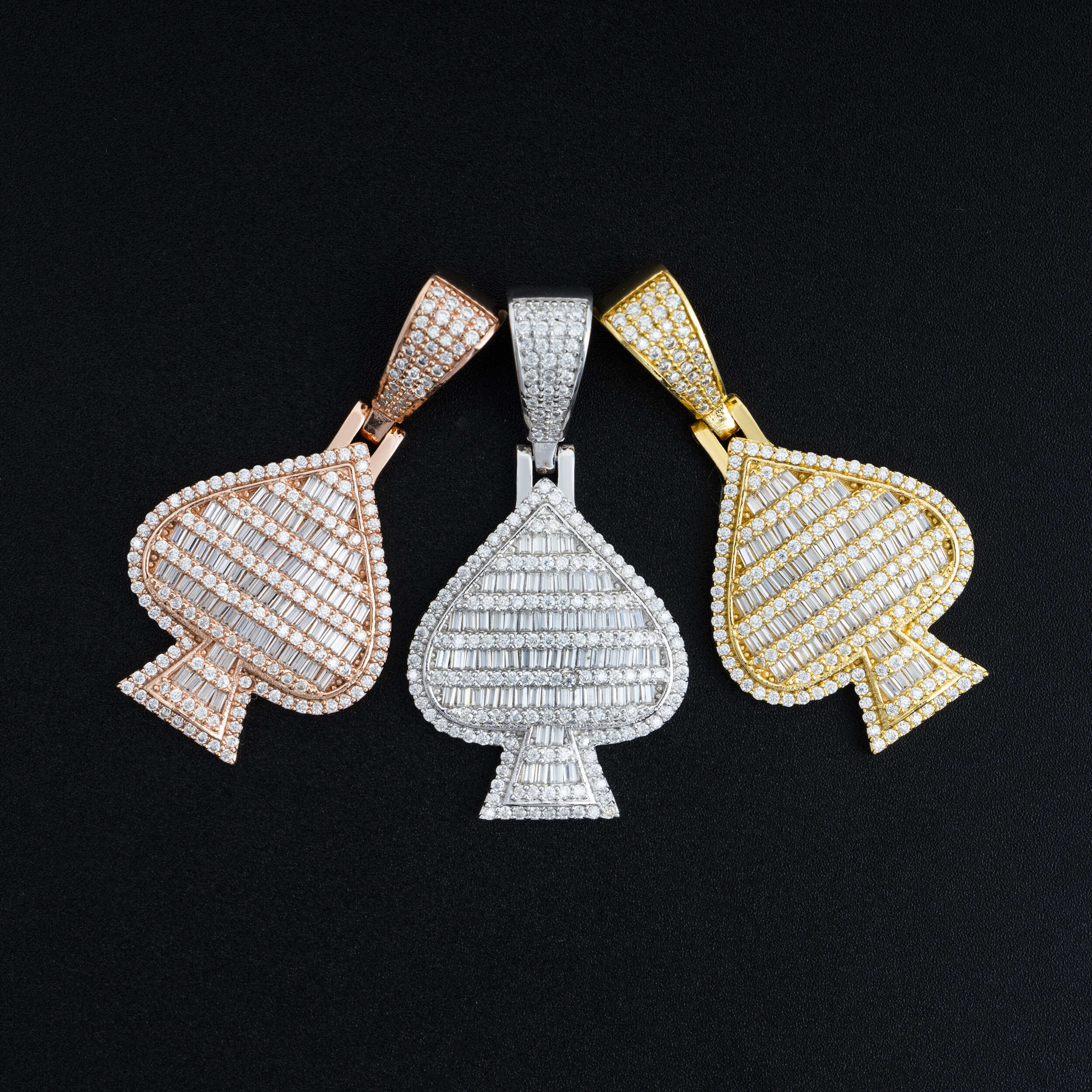 GL Heart Shape Baguette Moissanite S925 Silver pendant Main image