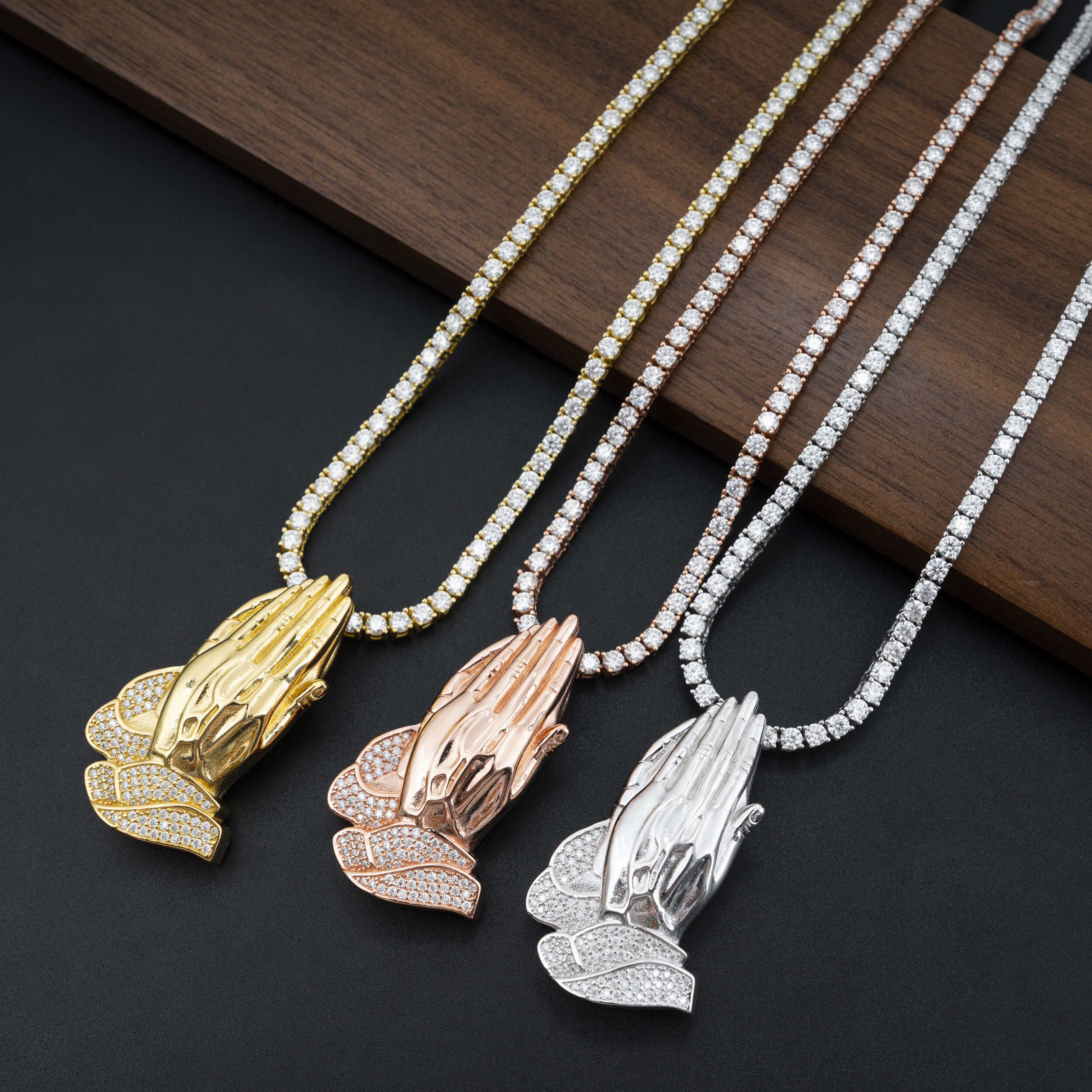 GL Praying Hands Moissanite Hip Hop Pendant