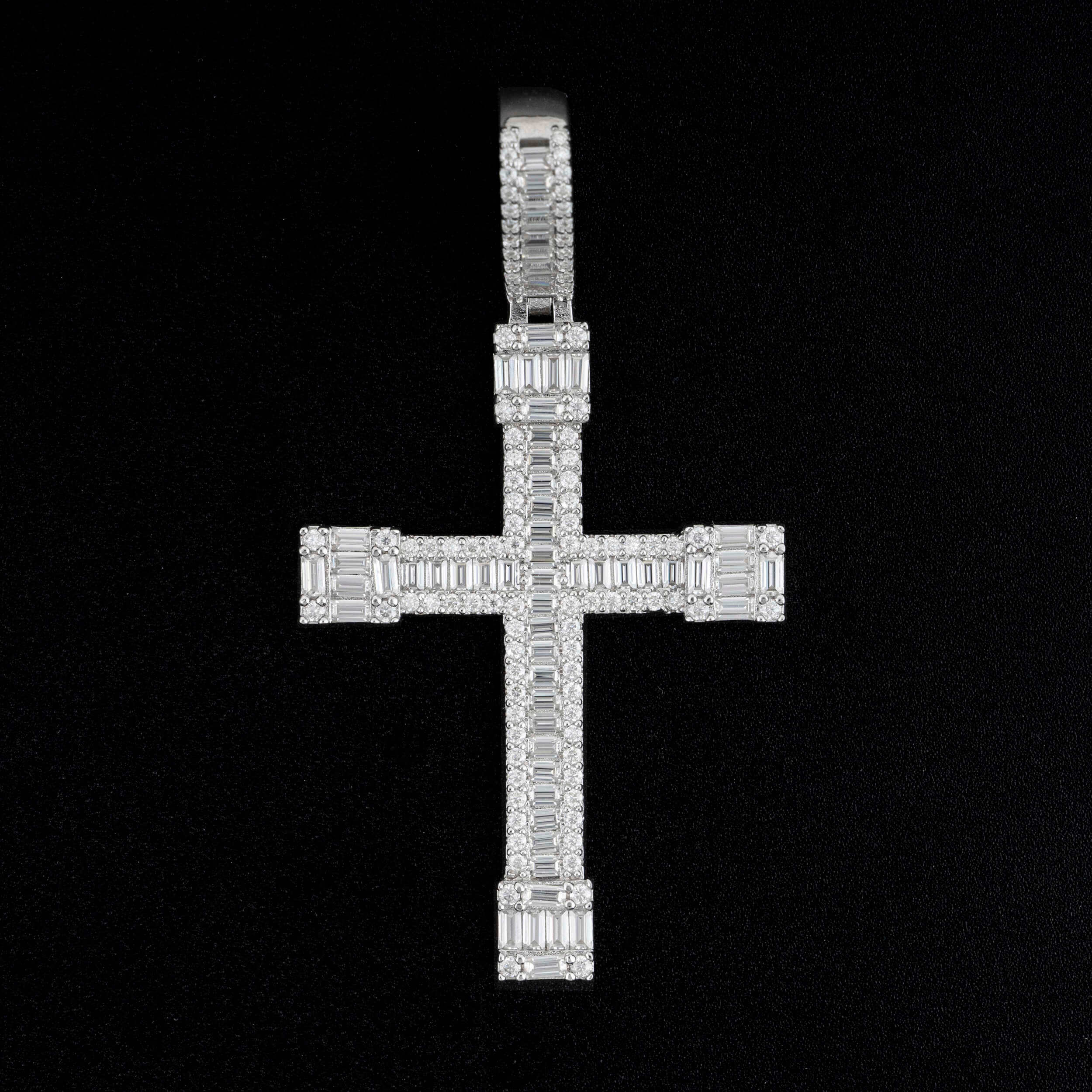 GL VVS Baguette Diamond Hip Hop Iced Out Christian Jesus Cross Pendant