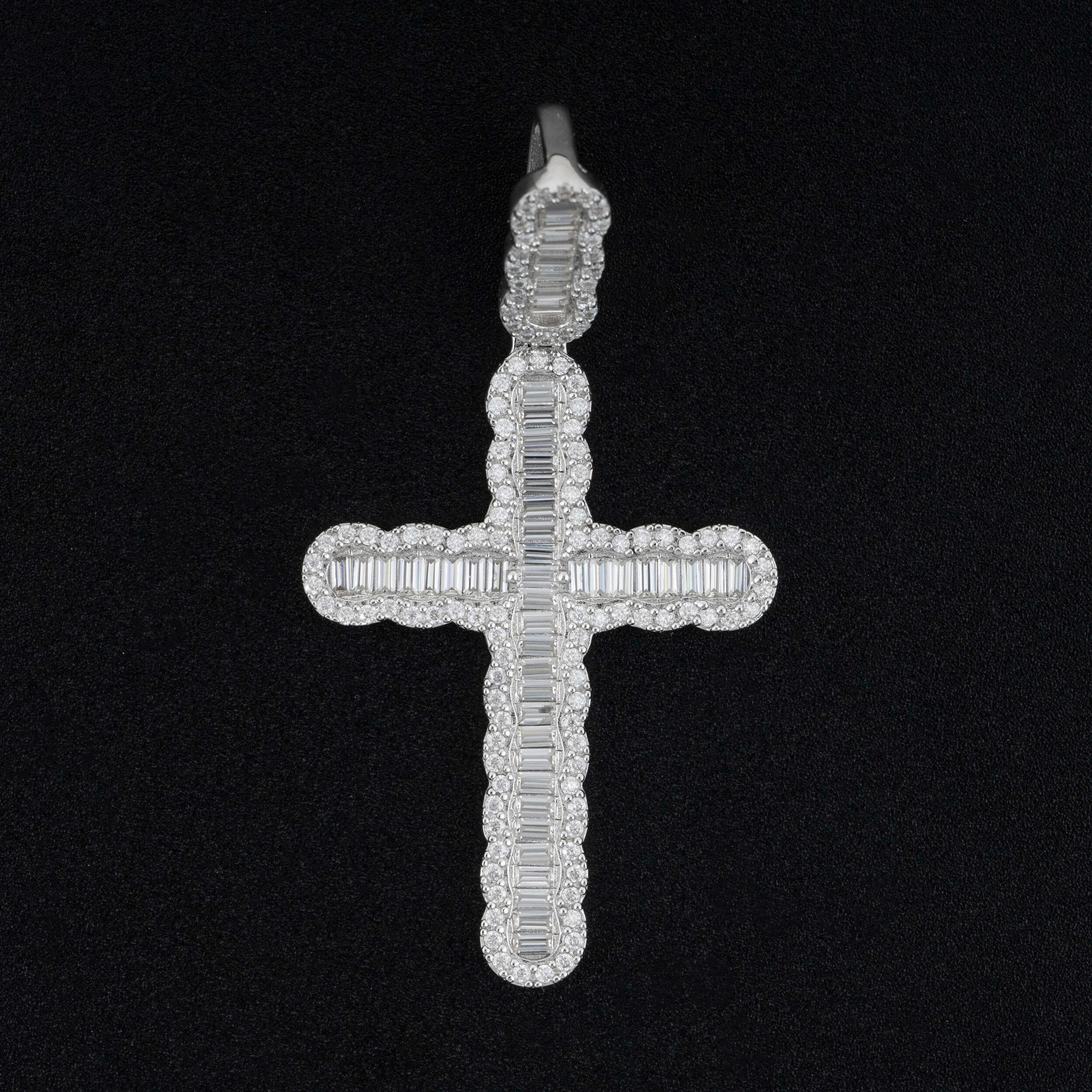 GL Hip Hop Iced Out Baguette Diamond Cross Pendant