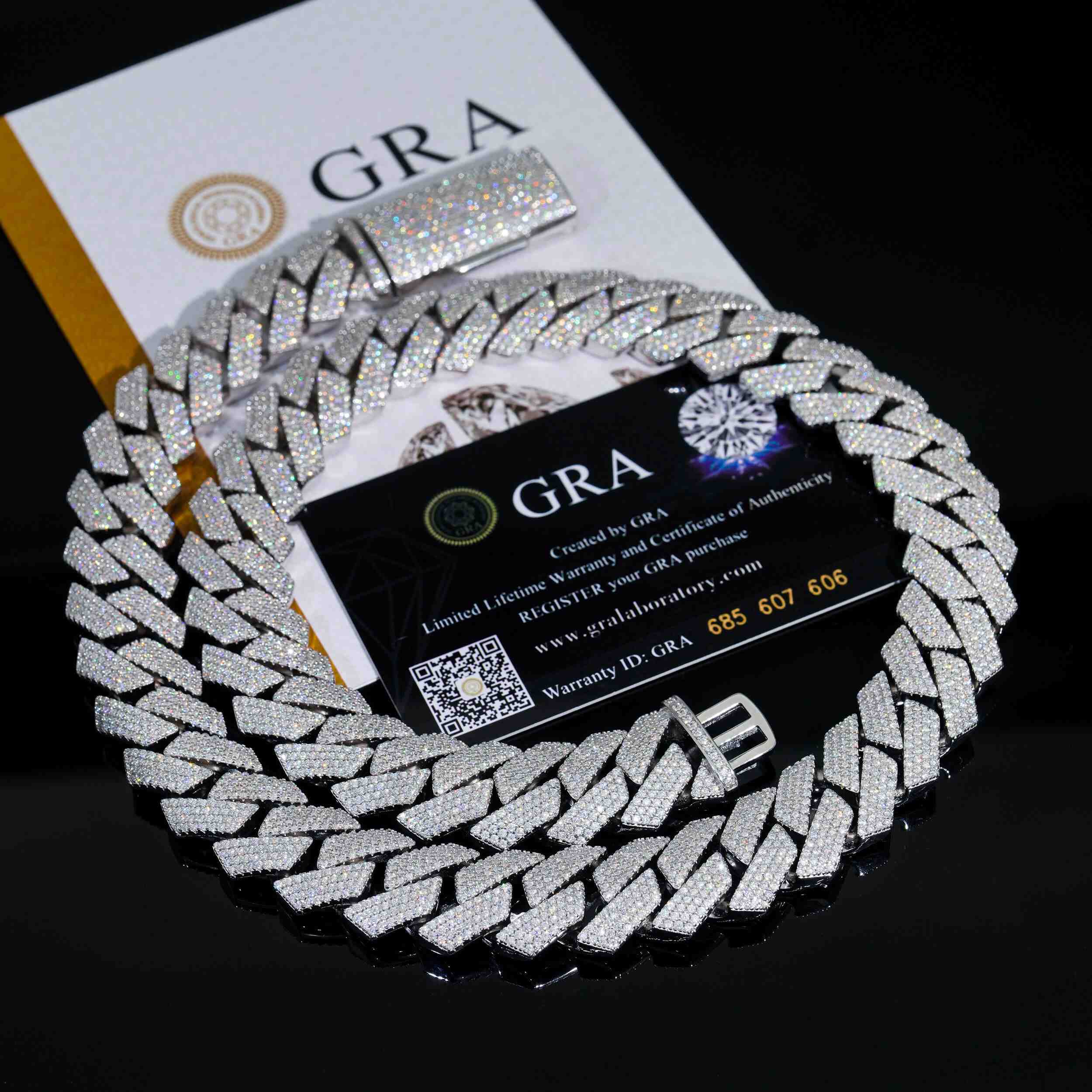 18MM/20MM S925 Silver 4 Rows Luxury VVS Moissanite Cuban Link Chain Necklaces Secondary image