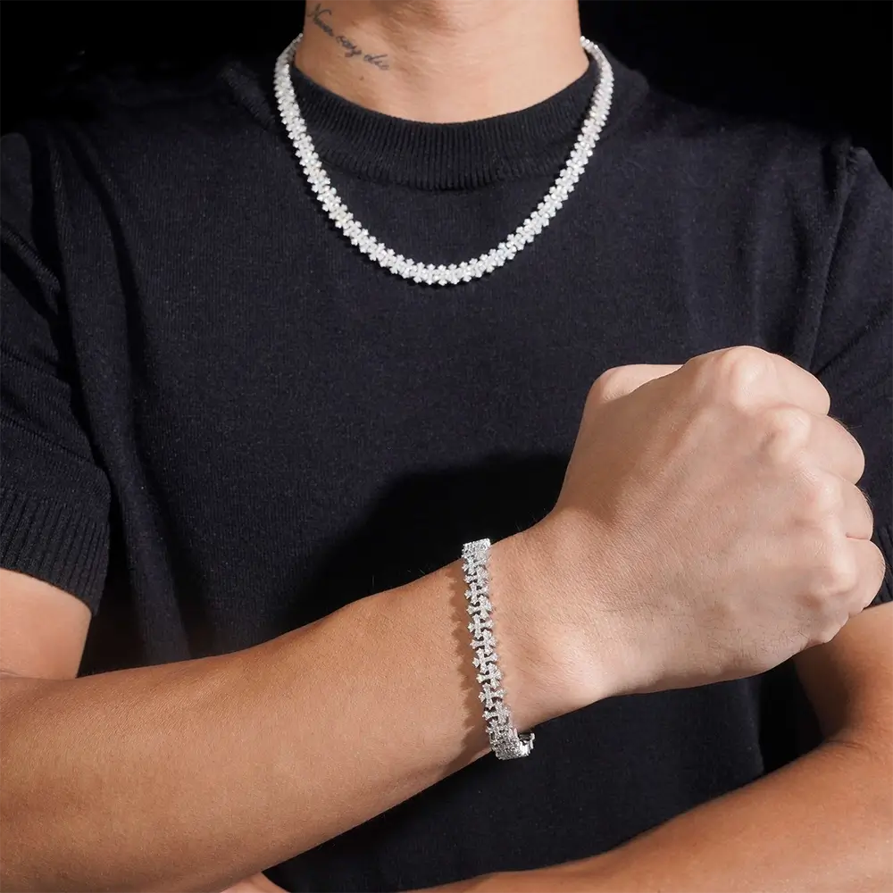 8.5MM S925 Silver VVS Moissanite Cross Cuban Link Chain Main image