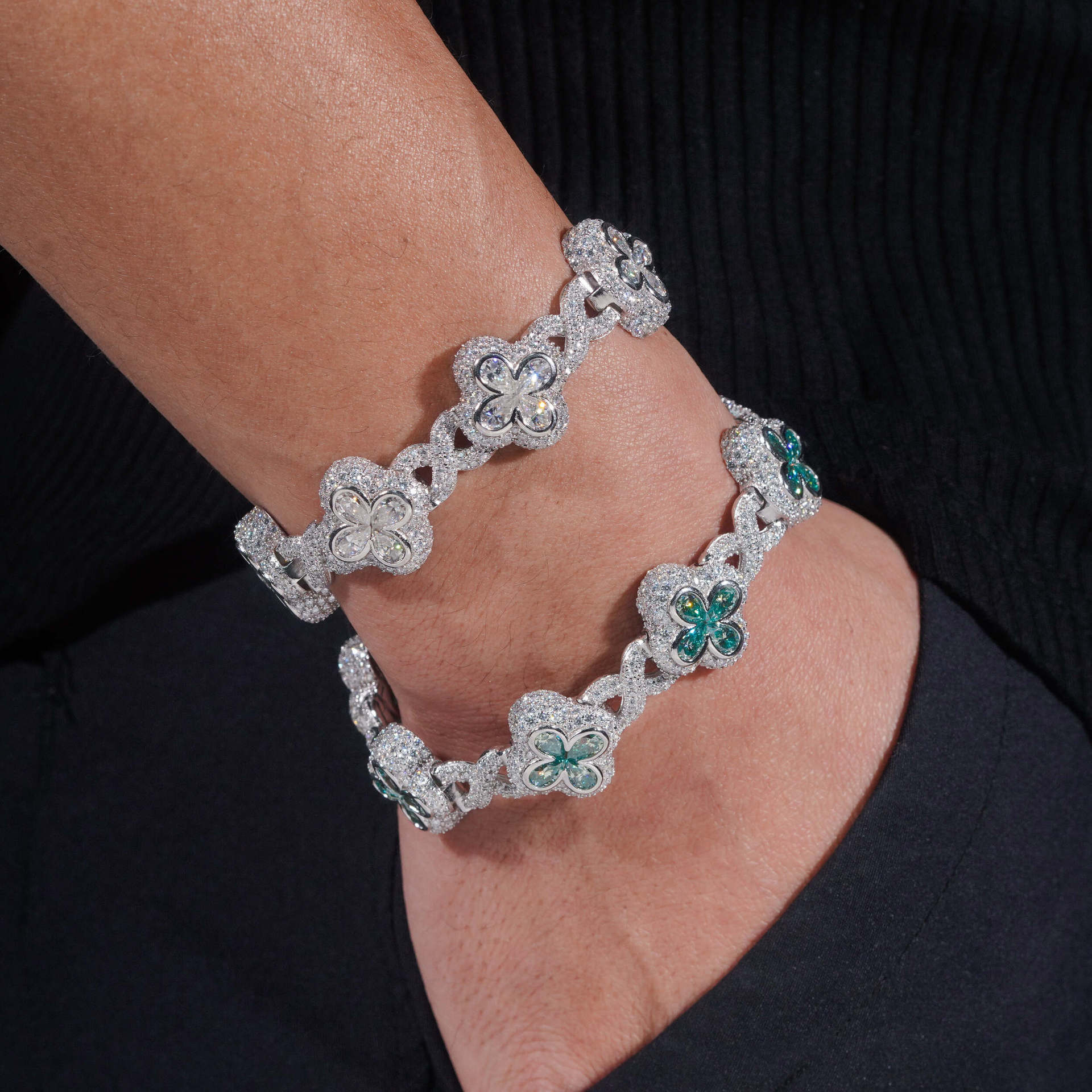 18MM S925 Silver Four-leaf Clover Infinite VVS Moissanite Cuban Chain Bracelet Main image
