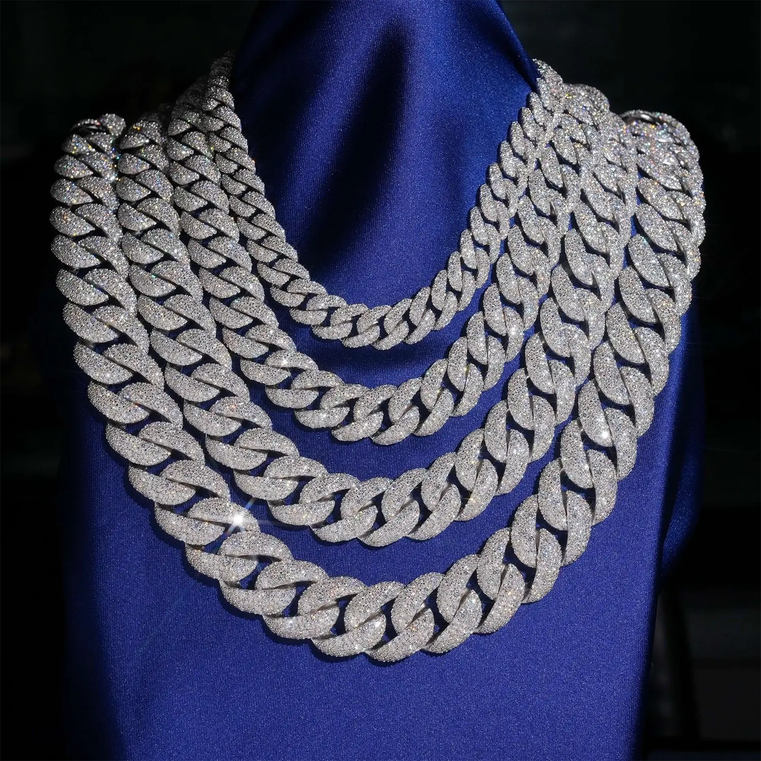 2026 New Mosaic Setting S925 Silver VVS Moissanite Cuban Link Chain Necklace