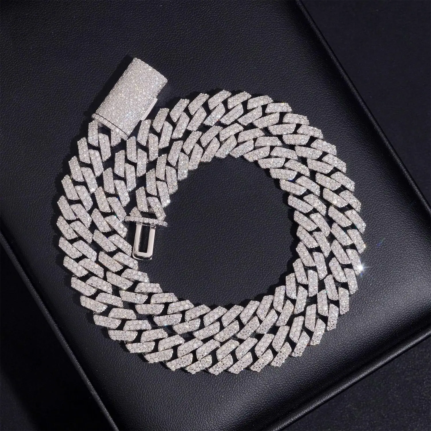 2026 New 10MM S925 Silver 2 Rows VVS Moissanite Edge Cuban Link Chain Necklace Immagine secondaria del prodotto
