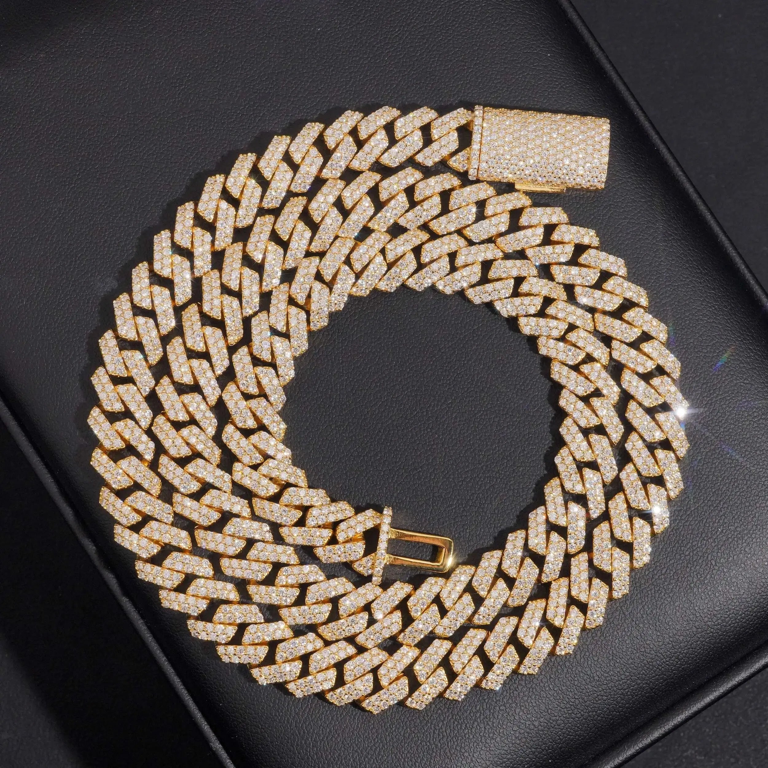 2026 New 10MM 2 Rows VVS Moissanite Edge Cuban Link Chain Necklace