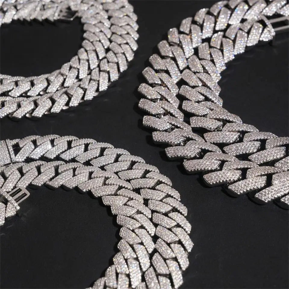 2026 New 18MM 4 Rows VVS Moissanite Cuban Link Chain Necklace