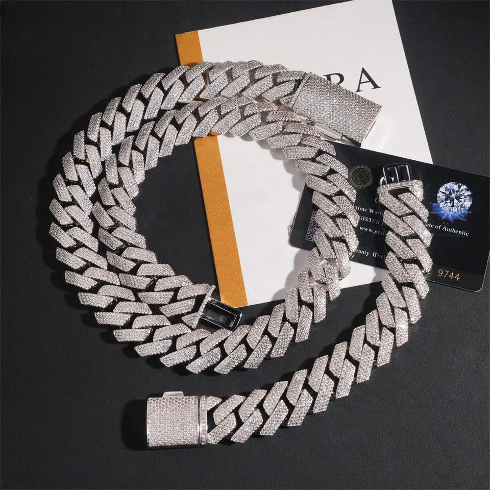 2026 New 18MM 4 Rows VVS Moissanite Cuban Link Chain Necklace