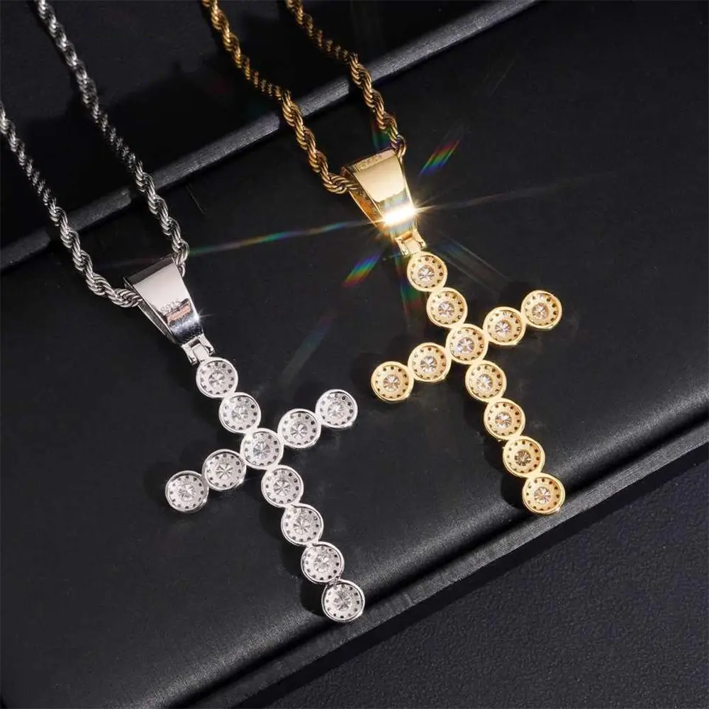 VVS Moissanite Cross pendant Round Shape