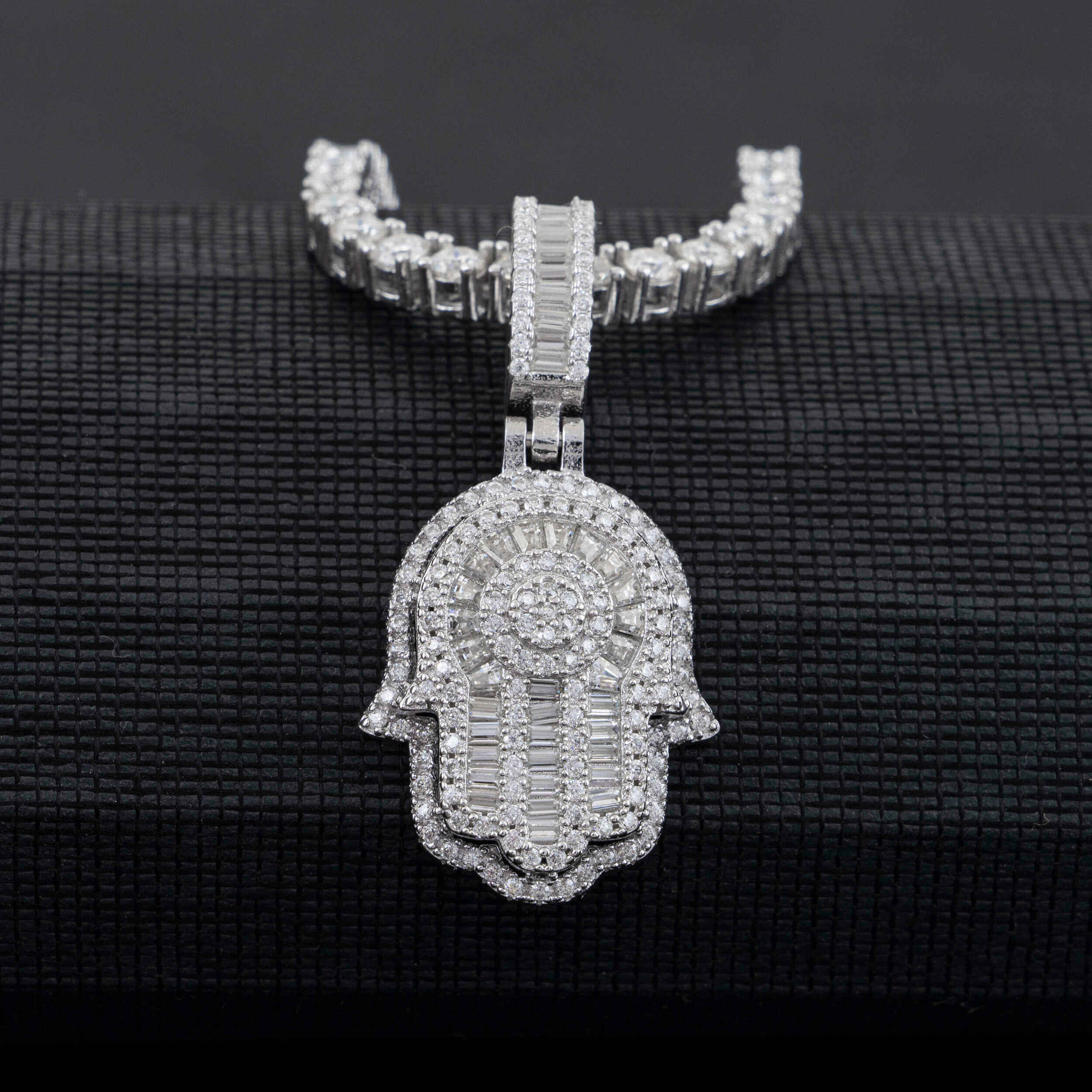 GL Hand of Fatima Hip Hop Jewelry VVS Diamond Pendant