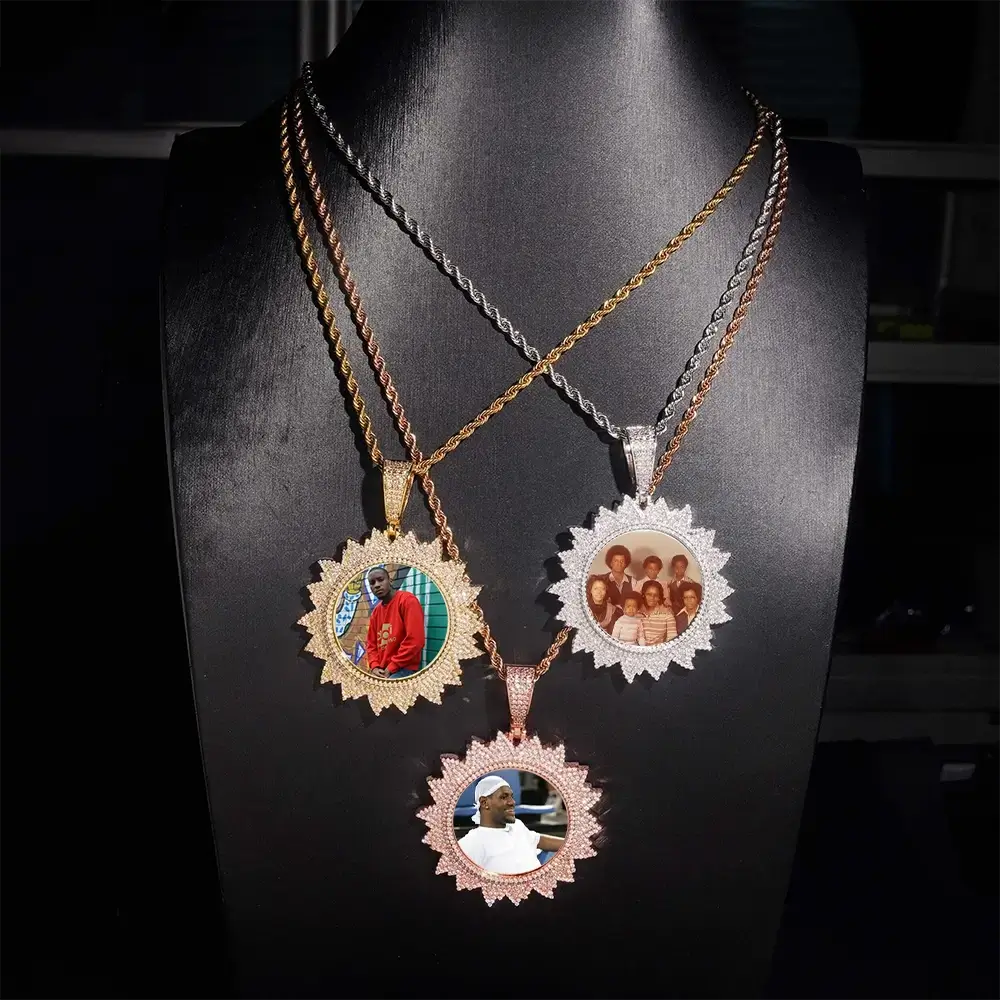 Custom Flower Design Photo Pendant