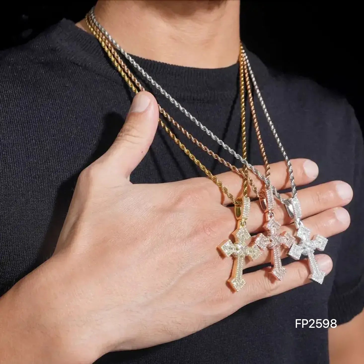 Hip hop Arrow Cross VVS Moissanite Pendant