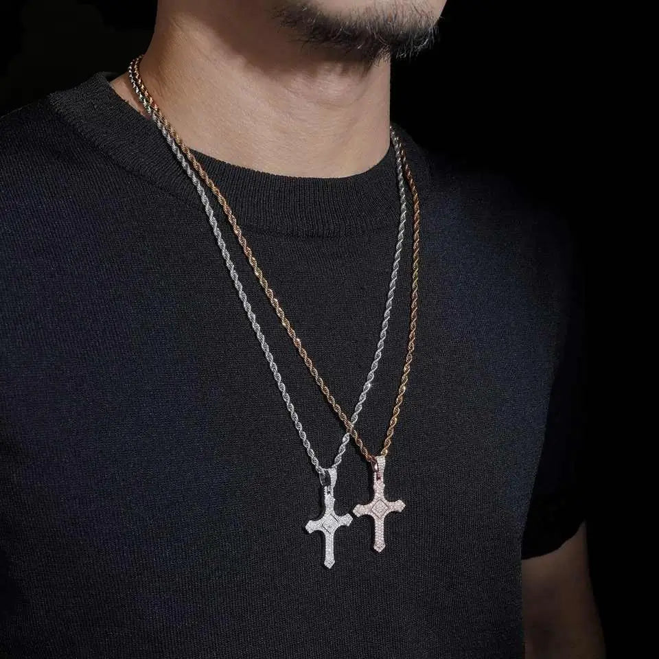 VVS Moissanite Drip Cross Pendant 925 Silver Image principale du produit