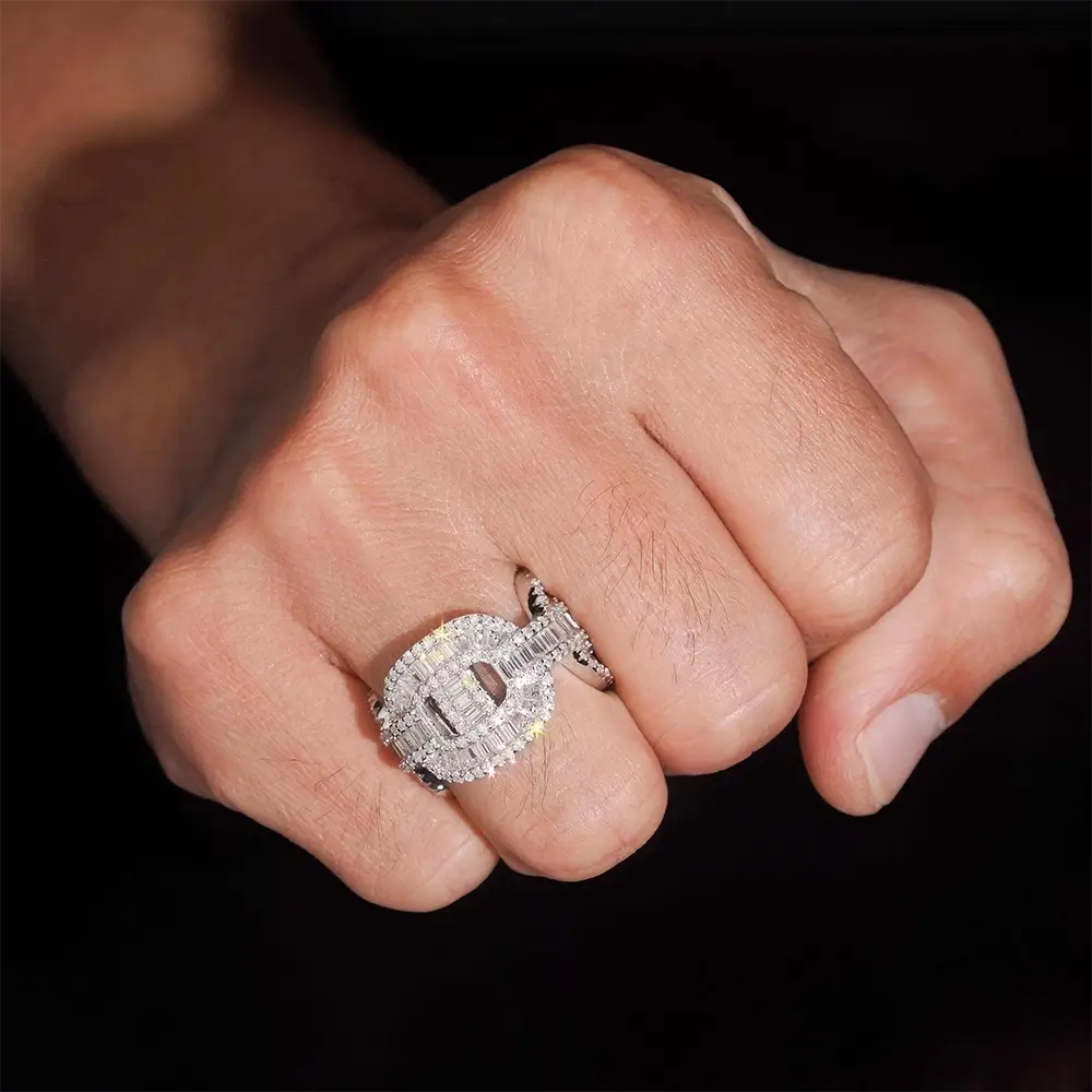 GL Luxury Emerald Moissanite Cuban Ring Main image