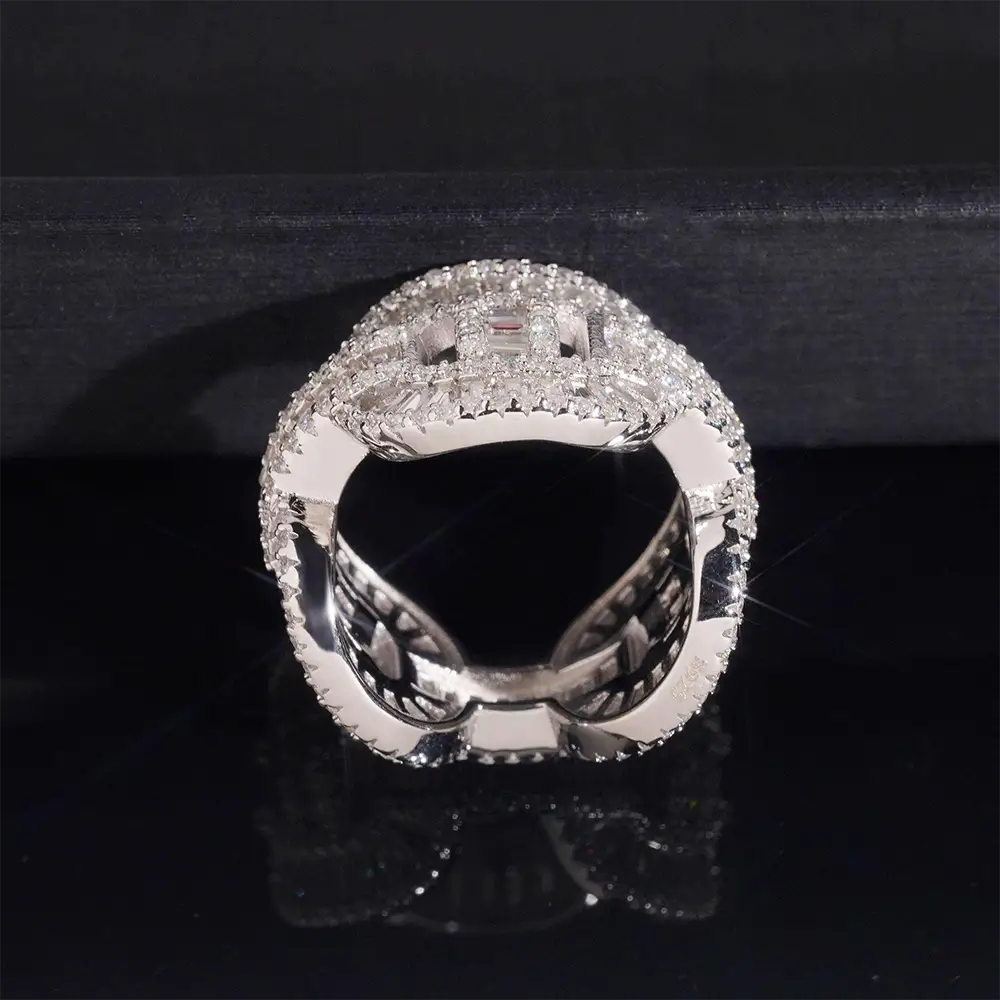 GL Luxury Emerald Moissanite Cuban Ring