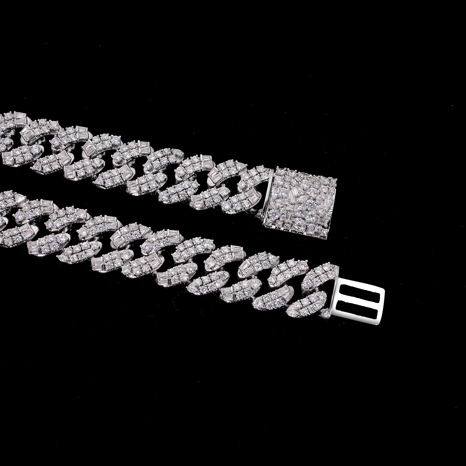 GL VVS Baguette 5A+ Diamond 20MM Miami Cuban Link Chain Iced Out  In 16K Glod Plated Secondary image