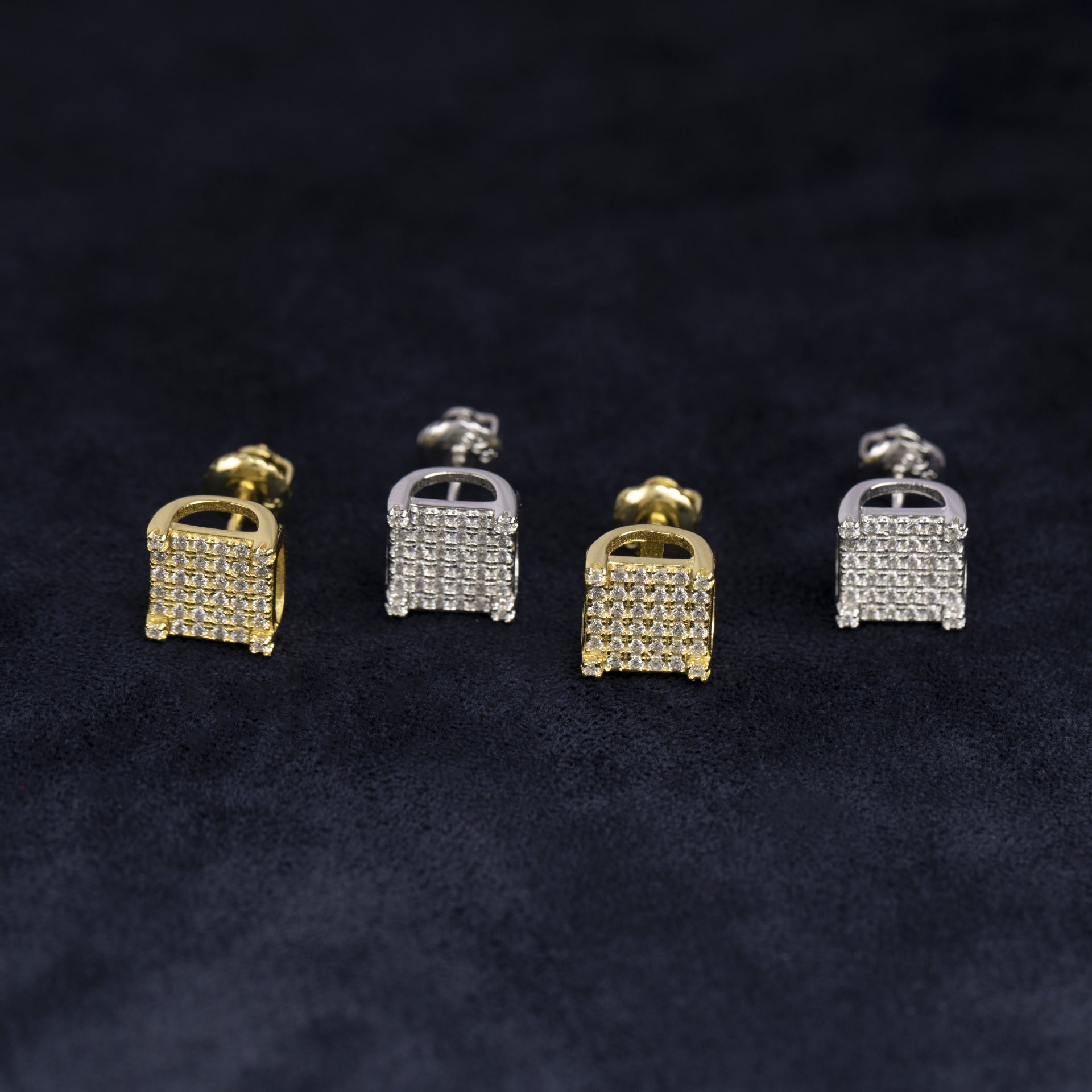 【US 3 Days Delivery】GL 8MM S925 Silver Paved VVS Round Cut Moissanite Iced Out  Square Earring Secondary image