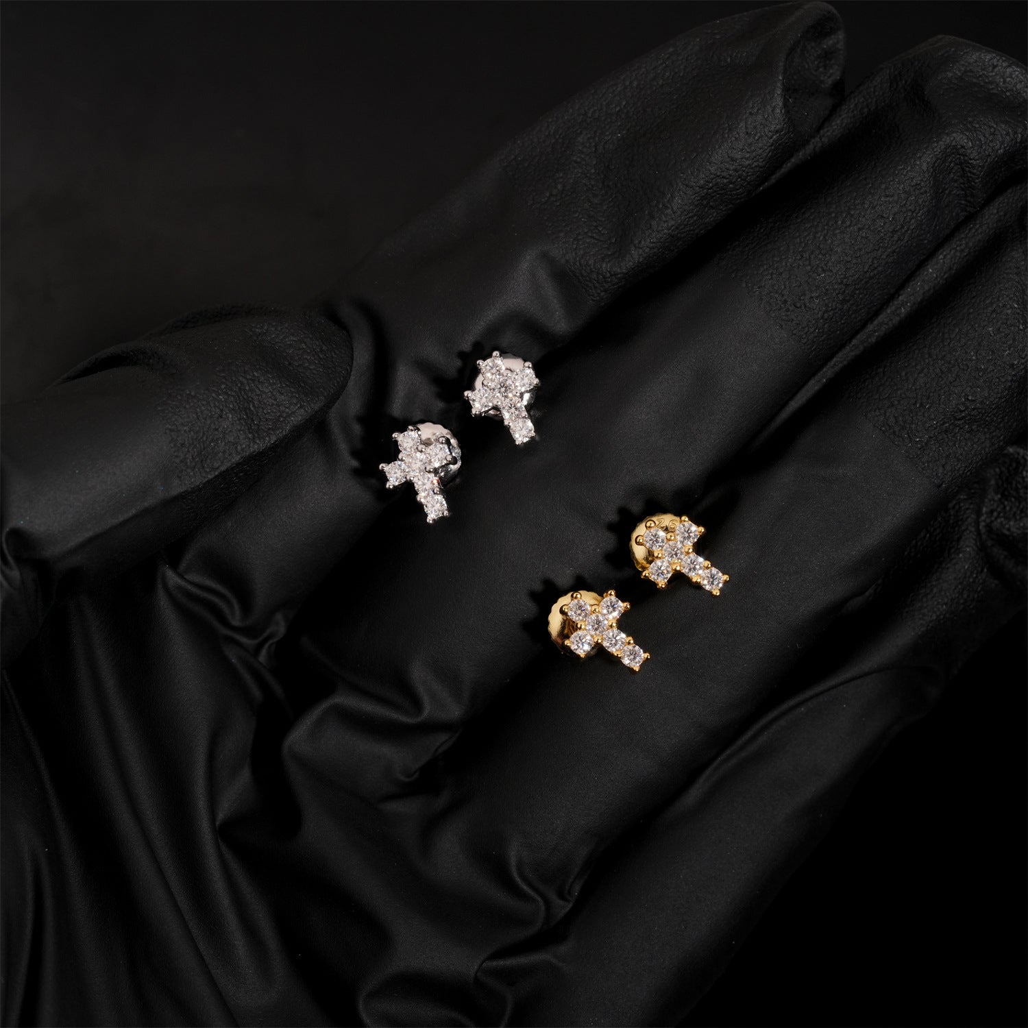 【US 3 Days Delivery】GL Iced Out Tiny Cross Earring Paved VVS Round Cut Moissanite  16K Gold Plated