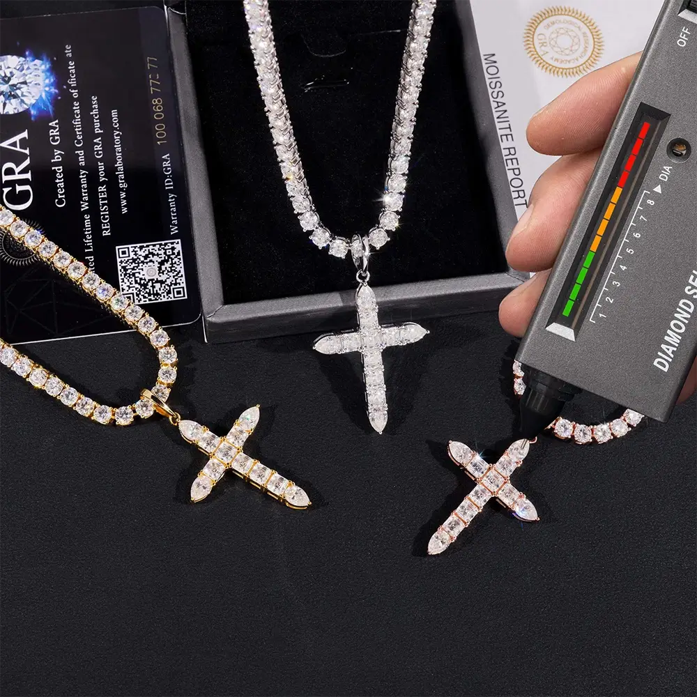 4MM Ascher Cut S925 Silver VVS Moissanite Cross Pendant