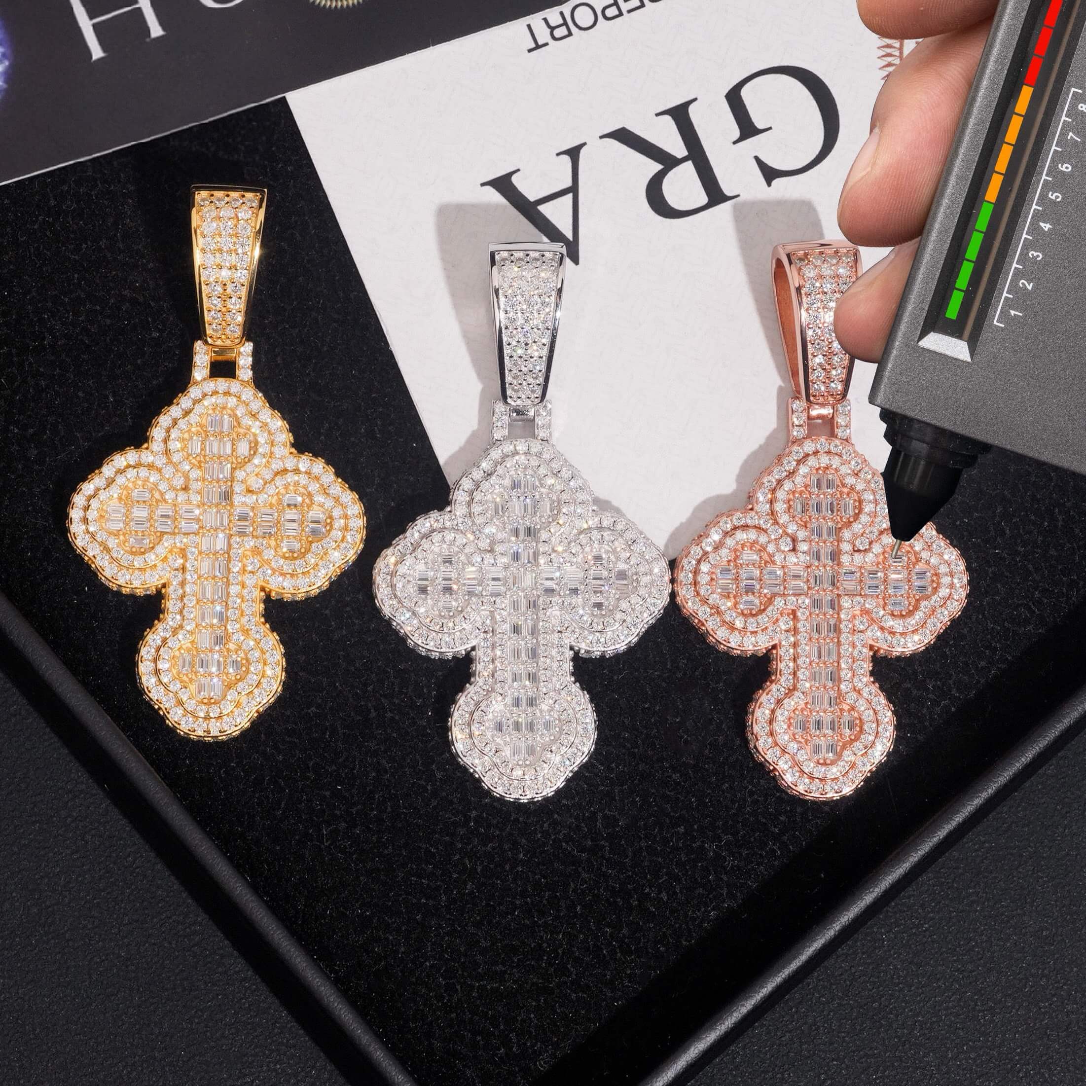 GL VVS Baguette Moissanite Cross Pendant