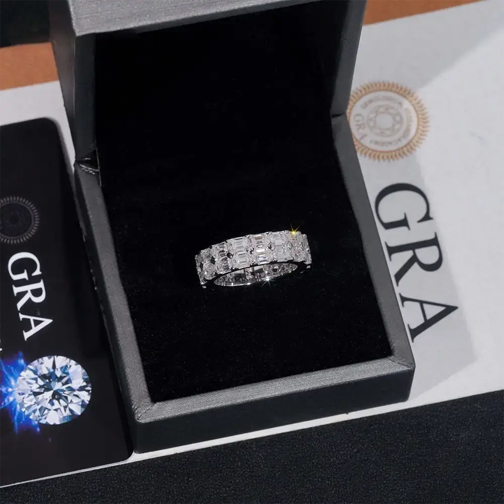 GL Duoble Rowa Emerald VVS Moissanite Diamond Ring