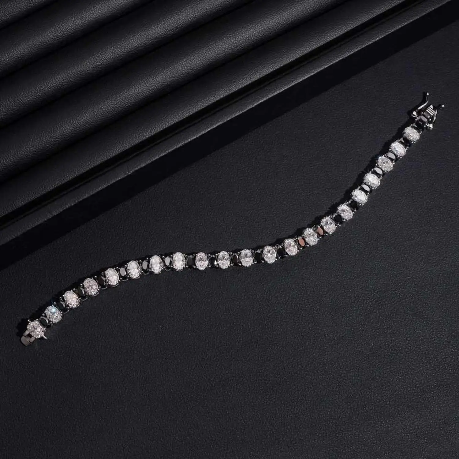 S925 Oval Cut Black Mix White VVS Moissanite Tennis Bracelet