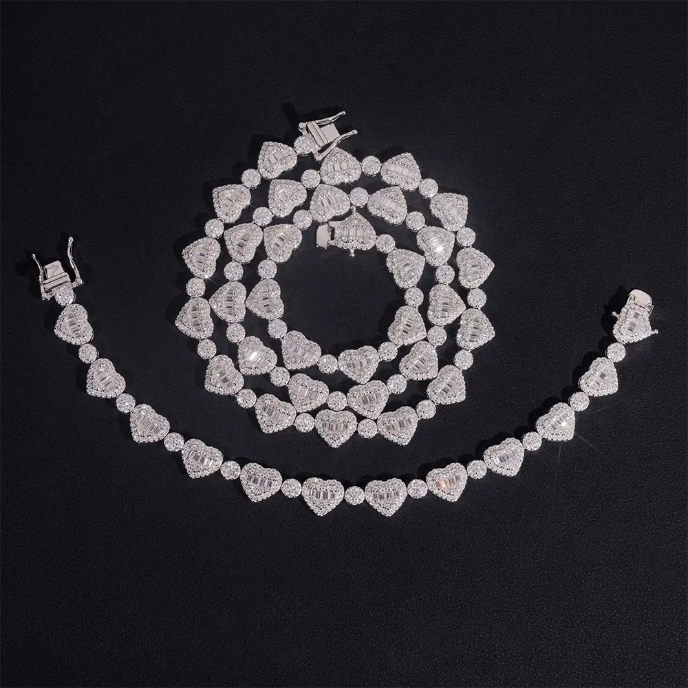 8.5MM S925 Silver Heart Shaped VVS Moissanite Chain Necklace