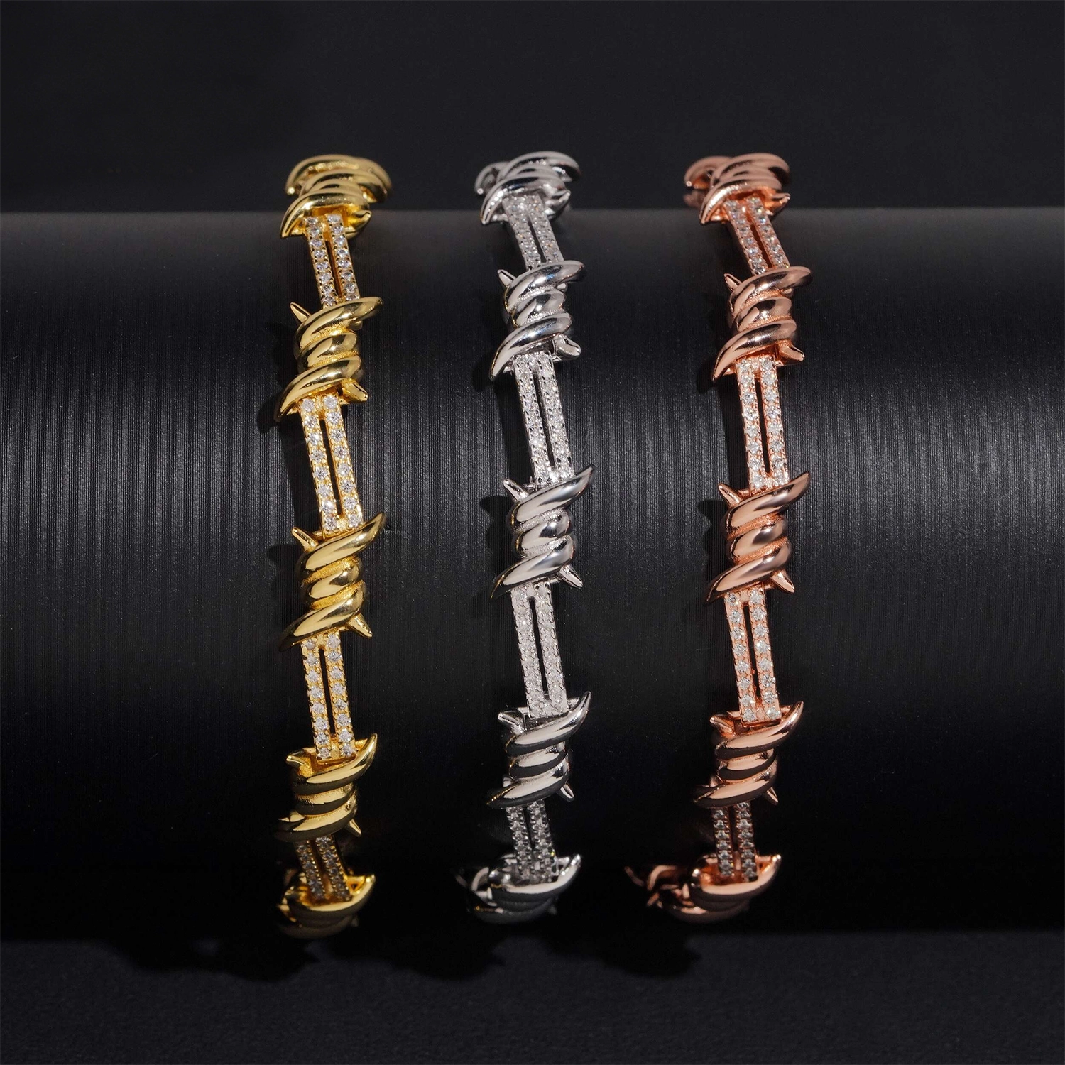 6.5mm S925 Silver VVS Moissanite Barbed Wire Bracelet Secondary image