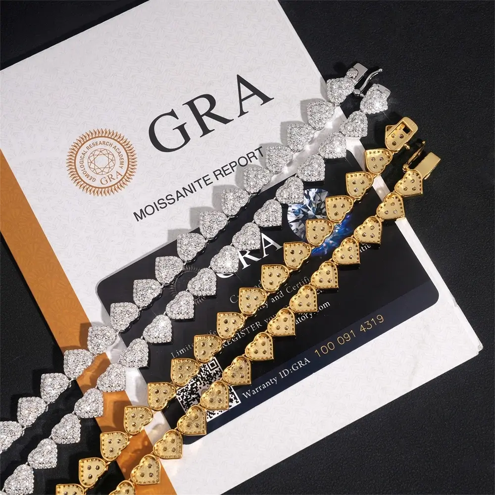 8MM S925 Silver Heart Shaped VVS Moissanite Cuban Link Chain