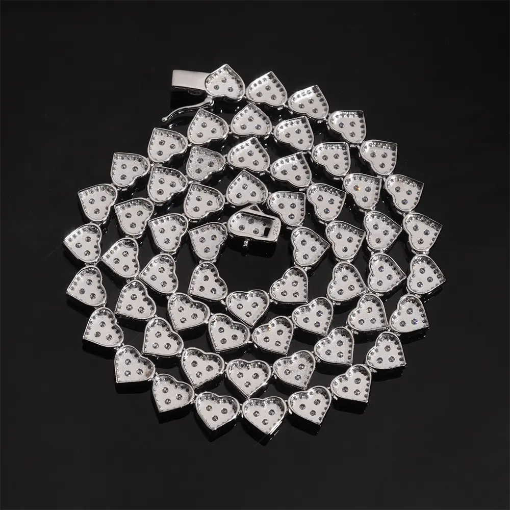 8MM Heart Shaped VVS Moissanite Cuban Link Chain Bracelet