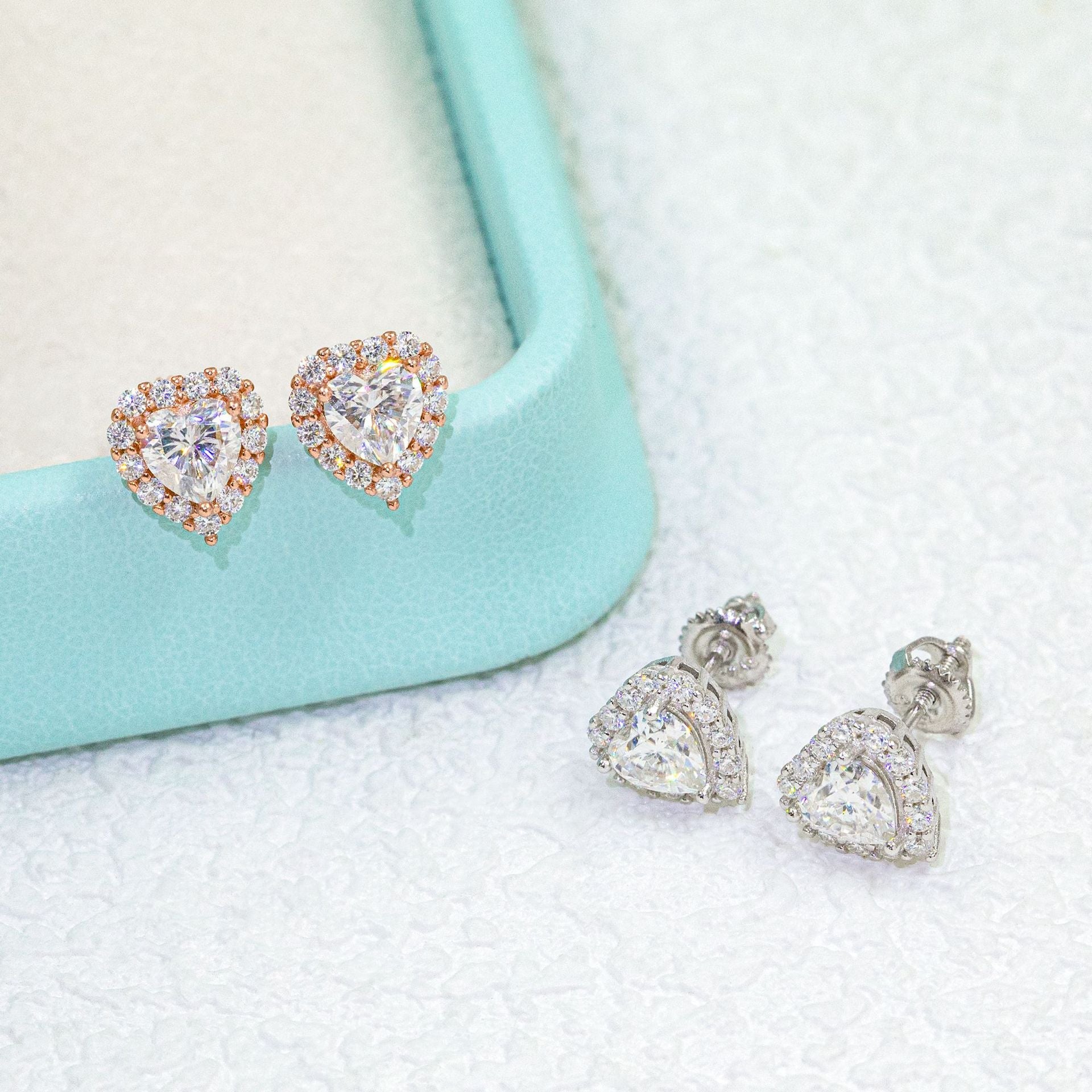 【US 3 Days Delivery】GL 8.5MM S925 Silver VVS Heart Cut Moissanite  lced Out  Stud Earrings 16K Gold Plated
