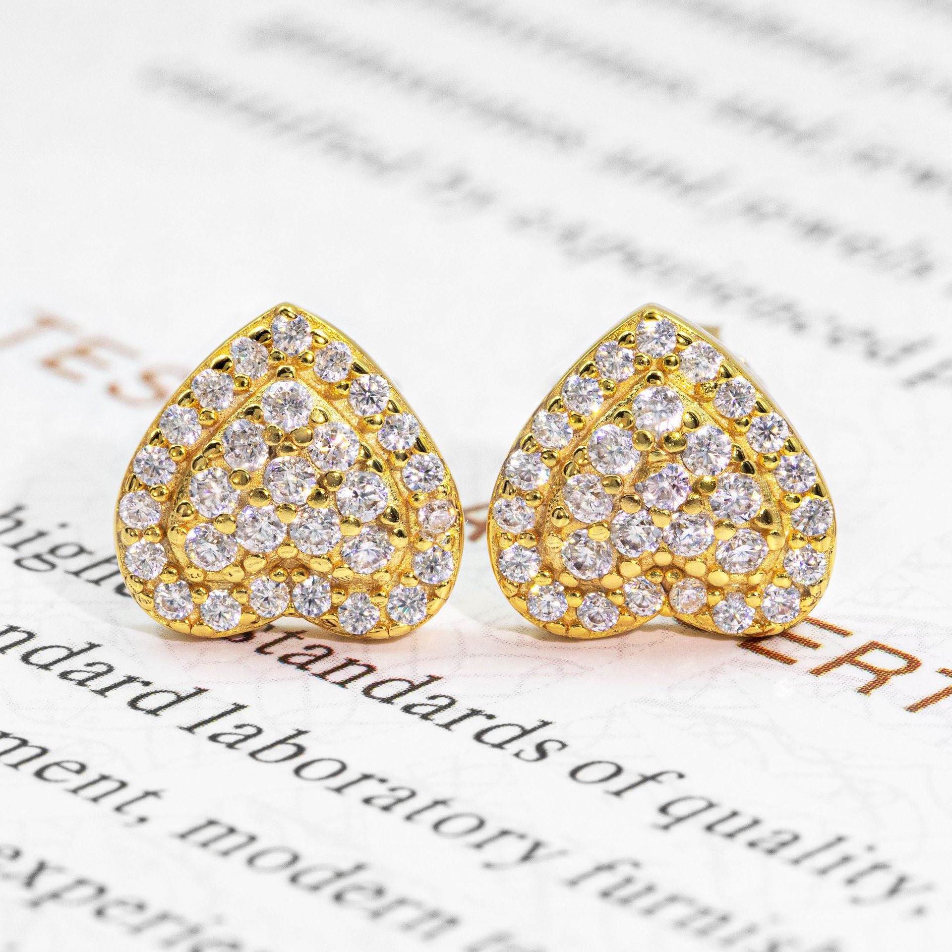 【US 3 Days Delivery】GL 10MM Micro Paved Moissanite lced Out Heart Stud Earings