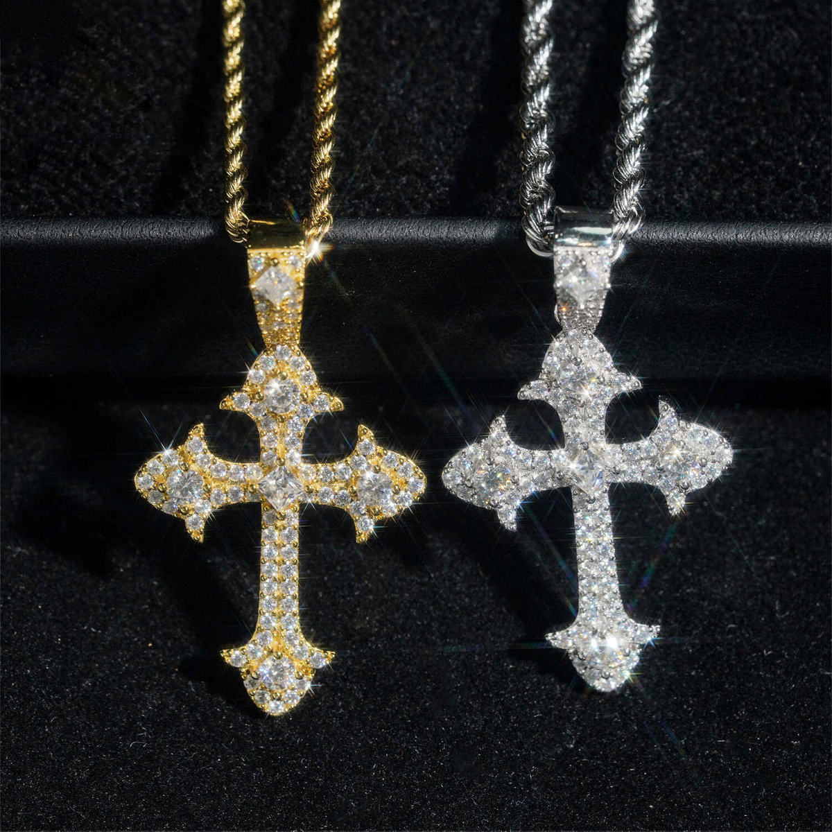 【US 3 Days Delivery】GL Iced Out Cross Princess Cut Moissanite Pendant