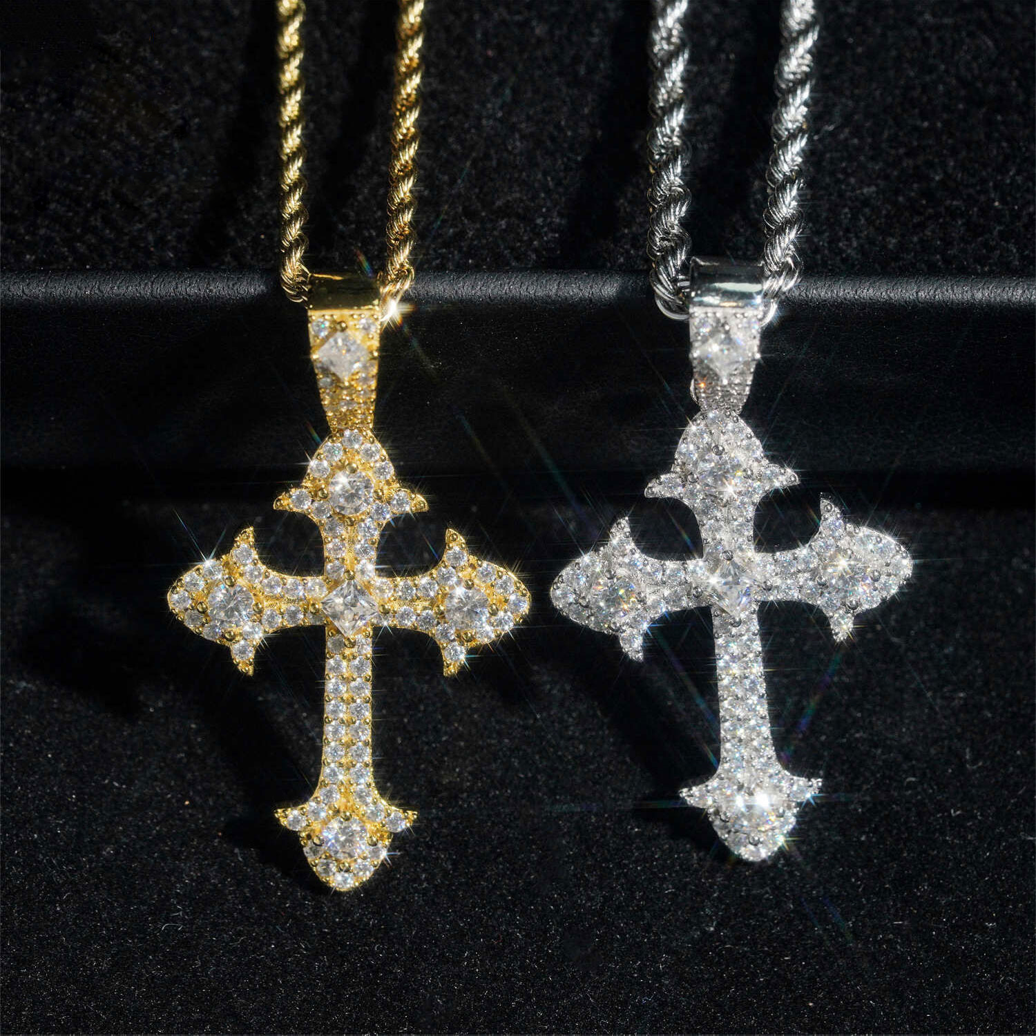 【US 3 Days Delivery】GL Princess Cut Iced Out VVS Moissanite Cross Pendant