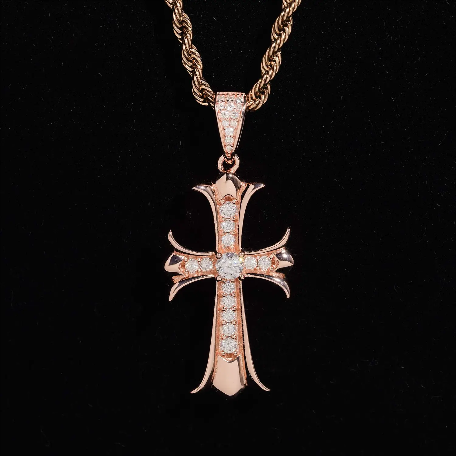 VVS Moissanite Gothic Fleur-de-Lis S925 Silver Cross Pendant