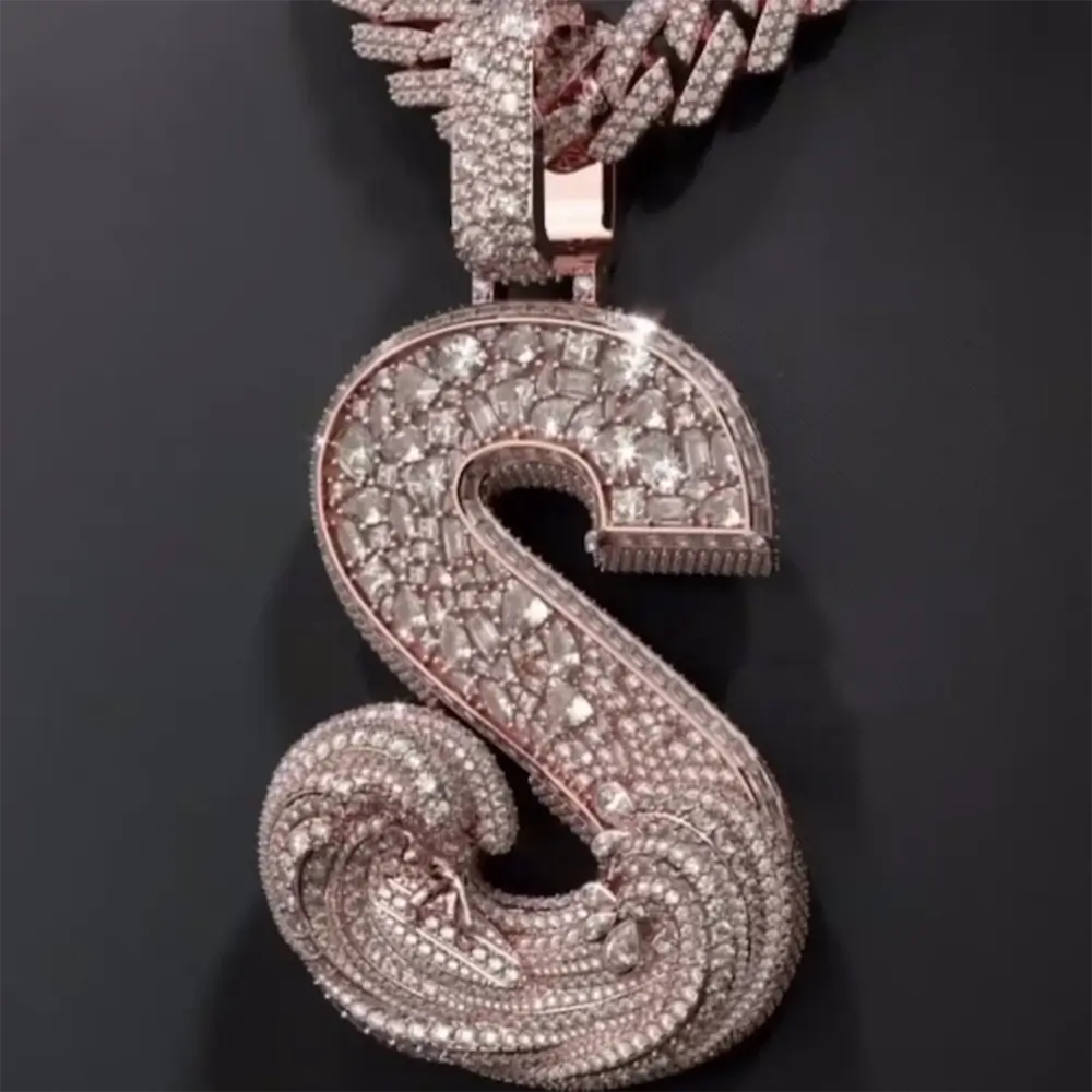Custom VVS Moissanit 3D Letter "S" Pendant