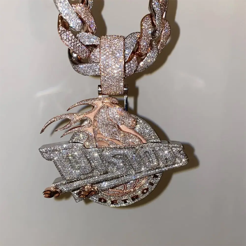 Custom Two-tone 3-Layer Letter VVS Moissanite Pendant Zweitbild